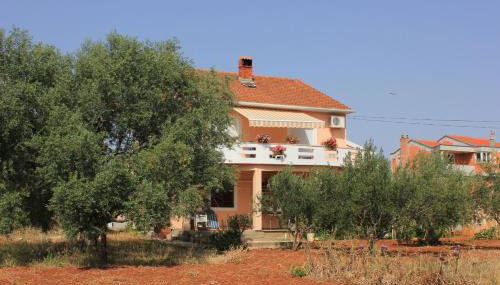 Apartments by the sea Sutomiscica, Ugljan - 912 - Foto 2