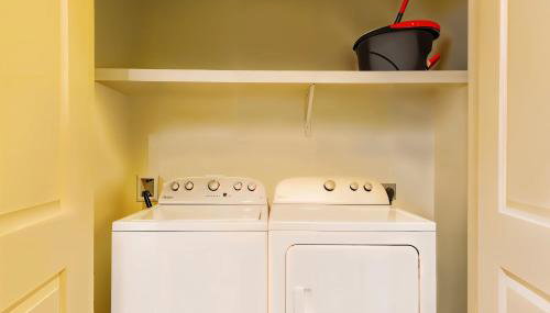 Boulevard Stays Stylish 1BR Stay Includes Pool Gym & Free Parking - Foto 5