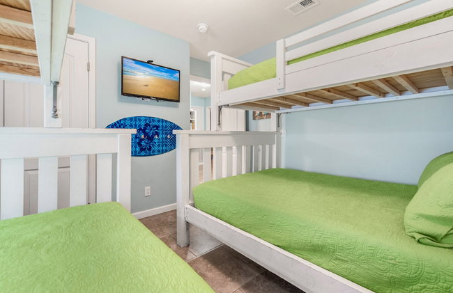 Boogie Board Bungalow - Pet Friendly! Private Pool! - Photo 7
