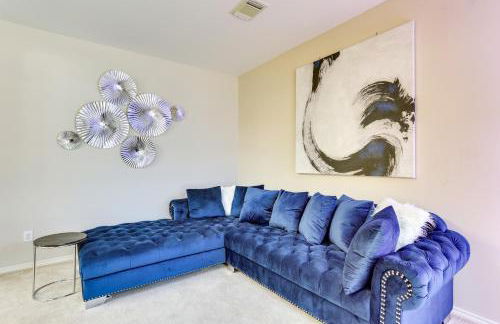 Spacious Sugar Land Home with Yard and Pool Access! - Photo 18