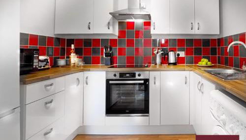 Wokingham - 2 Bed Stylish House, Central - Parking - Foto 4, Other