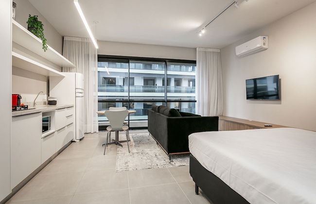 Studios Tower by Viva - Prédio com piscina e estacionamento no centro de Floripa - Foto 22