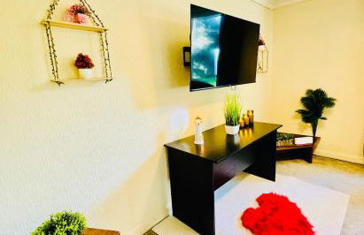 Beautiful and Spacious 4 Bed Room House In Coleshill-NEC - Foto 36