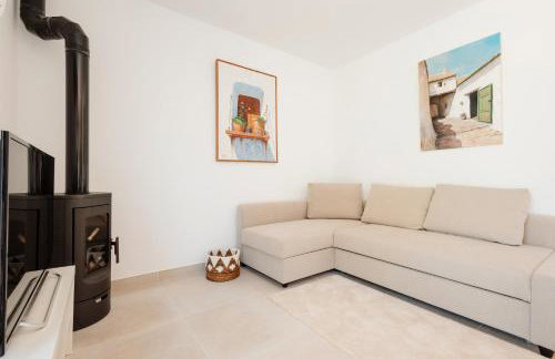 Holiday home with large sunny terrace, Costabella - Foto 14