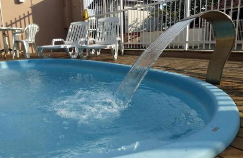 "Prainha Flats" com Jacuzzi e Piscina - Foto 30