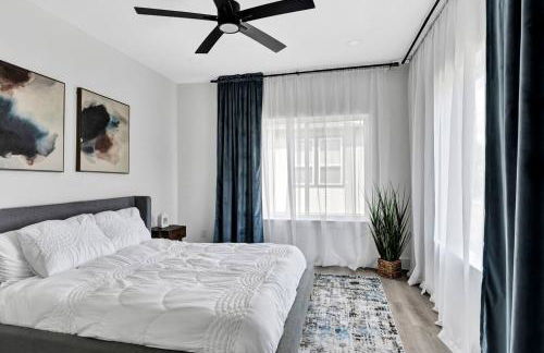 Elegant 3BR Home w/ Rooftop • 5 min to Downtown - Foto 36