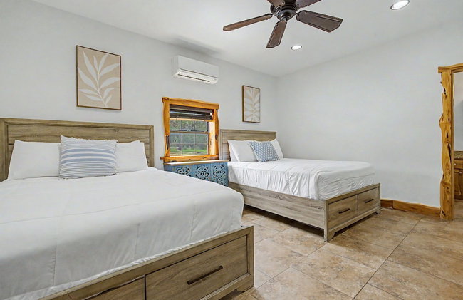 Oakridge Ranch: Pool + Hot-tub, Pickleball Court, Whiskey & Wine Room - Foto 26