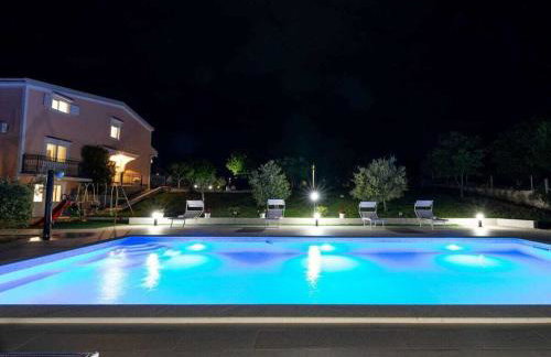 Luxury Villa Maria with large pool - Foto 20