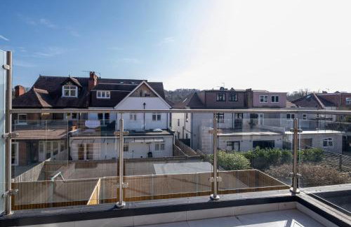 Luxury 5 Bedroom, 4 Bathroom Home in Purley - Foto 55