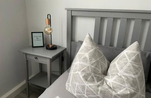 Charming 4-Person Apartment in Hoyerswerda City Center - Foto 5