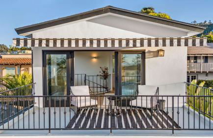 Pacific Perfection - Ocean Views Jacuzzi Walk to Beach and Dining - Photo 56