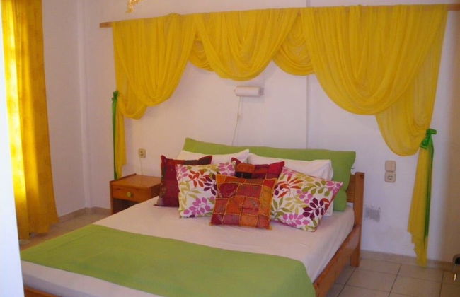 Villa Rita Apartments - Photo 2