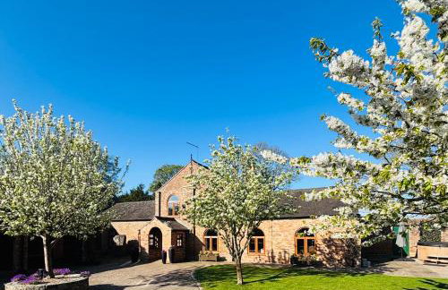 Courtyard House- Luxury Holiday House with floodlit Tennis court - Foto 1