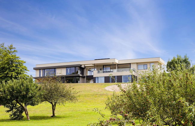 Middle of the Hill Countryside Estate - Foto 1