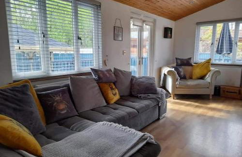 family honeybeelodge york Hot Tub and wood burner - Foto 7