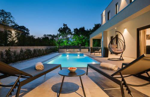 Villa Nobu - Photo 1