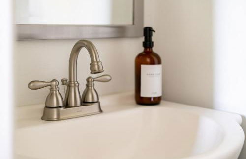 Jungle House Luxury Homes - Columbus Downtown Short North - Steps to Convention Center & Nationwide Arena - Sleeps up to 6 - Free Parking - Over 5,800 Five Stars - Foto 58