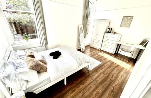 Stylish 1BR Flat-Terrace-Free Parking-Rail Station - Foto 35