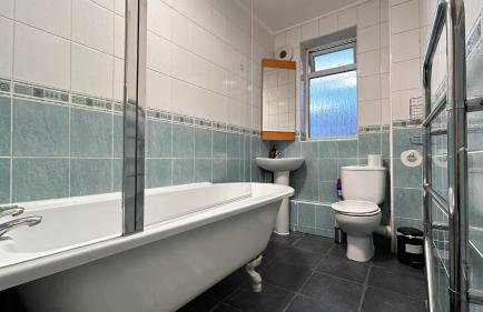 Cozy 2 Bedroom Apartment close to Town Centre - Foto 21