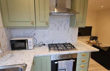 The Rocky Luxe - 4 Bedrooms - Parking - Sleeps 8 - Foto 34