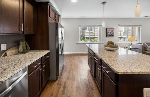 Comfortable 2BR Condo near City Center - Foto 12