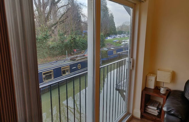 Waterfront Apartment In The Heart Of St Neots - Photo 42