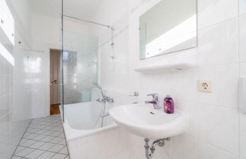 traumhafte Jugendstilwohnung in zentraler Lage am Zoo - Foto 27