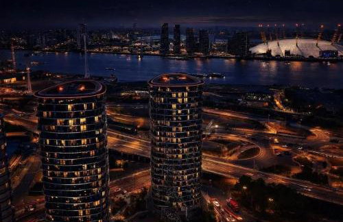 High Floor Modern 1BR Stunning Views Balcony Portable AC Free Parking - Photo 57