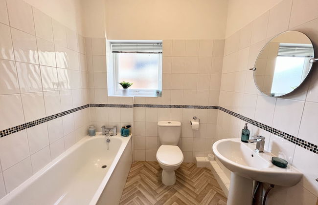 Between the beach and the shops - Foto 11