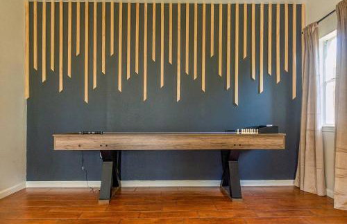 Cypress 5 Bedroom Retreat with Hot Tub, Firepit and Game Tables! Pet Friendly - Foto 26