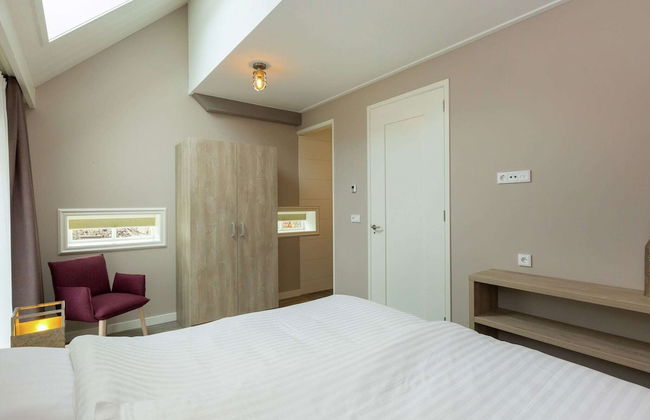 Holiday Home in Oostkapelle Near Forest - Photo 16