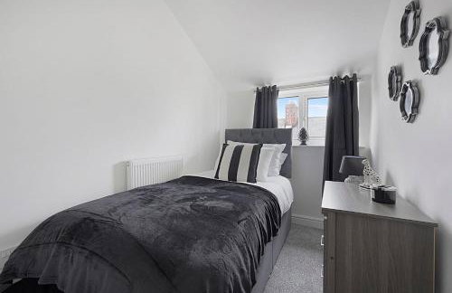 Chic Retreat Coastal Town Sleeps 4 - Foto 4