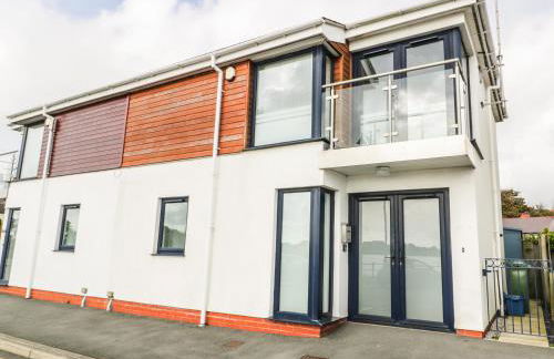 7 Marina View - Photo 1