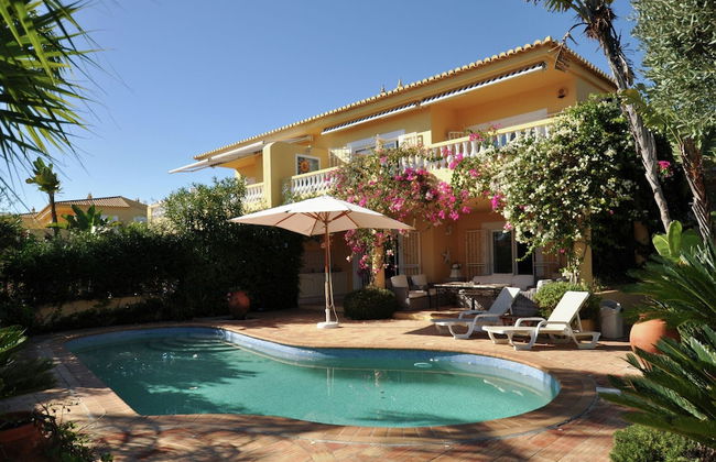 Semi-detached Villa With 1 Bedroom Located Near Meia Praia Beach - Lagos - Foto 27