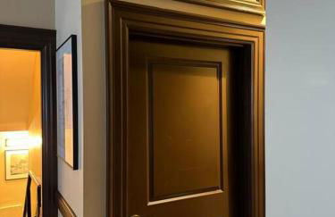 Upscale Industrial Penthouse - Foto 36