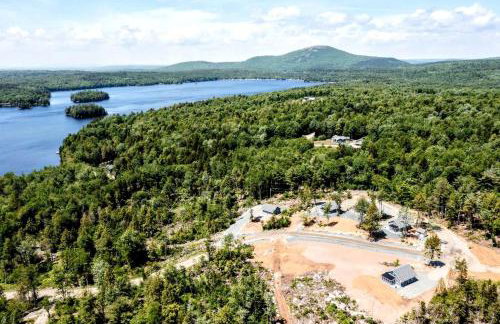 Spacious Cabin Complex with Flanders Pond Access, Ideal for Group Getaways, Located Near Sullivan, Maine - Photo 11