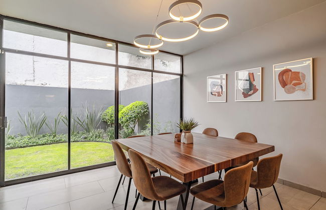 Luxurious 5-bedroom House With Air-conditioning & Private Rooftop in Juriquilla - Foto 23