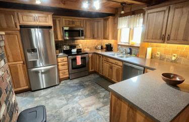 Cozy House 10 Min To Lake George - Foto 39