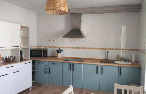 Casa con patio a 5 min de la playa - El Palo - Photo 4