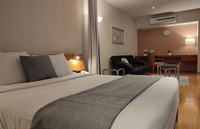 Lombardo Suites - Photo 11