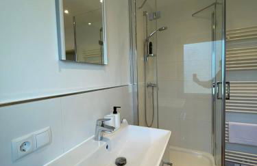 Kernsaniertes Monteurhaus mit 2 Apartments in Wirges - Foto 33