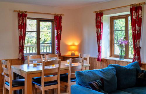 Finest Retreats - Tarkas Holt Log Cabin, Stowford - Foto 11