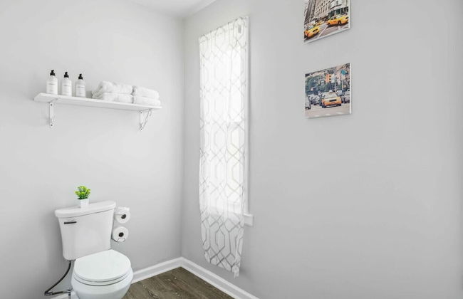 Downtown Detroit Gem 3 Bedrooms & Culture! - Foto 15