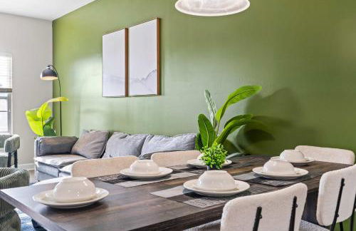 3BR Townhouse King Bed Garage Pineville - Foto 3