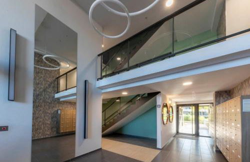 06AH - Superb waterfront T2 - swimming pool - Foto 22