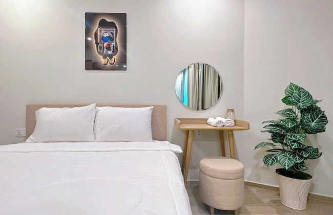 The Rex's Song Boutique Apartment - Photo 17