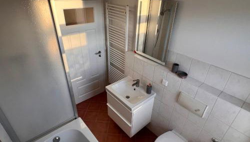 Top Ferienwohnung, Zentrum, mit Garten, am Radweg - Foto 5, Shower