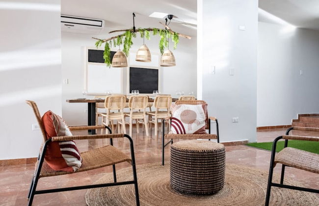 Vistamar Private Waterfront Home Pool - Photo 20