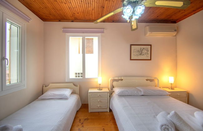 Traditional Village House - Photo 3