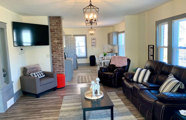 The Trotter Manor - With Private Yard & Parking, Near Falls & Casino by Niagara Hospital - Foto 16